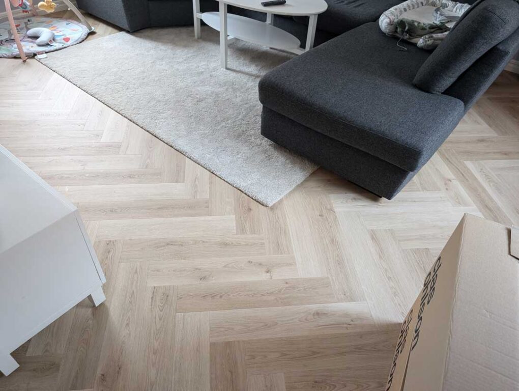 Golvläggning, golvet klart.